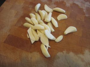Sliced Garlic Cloves